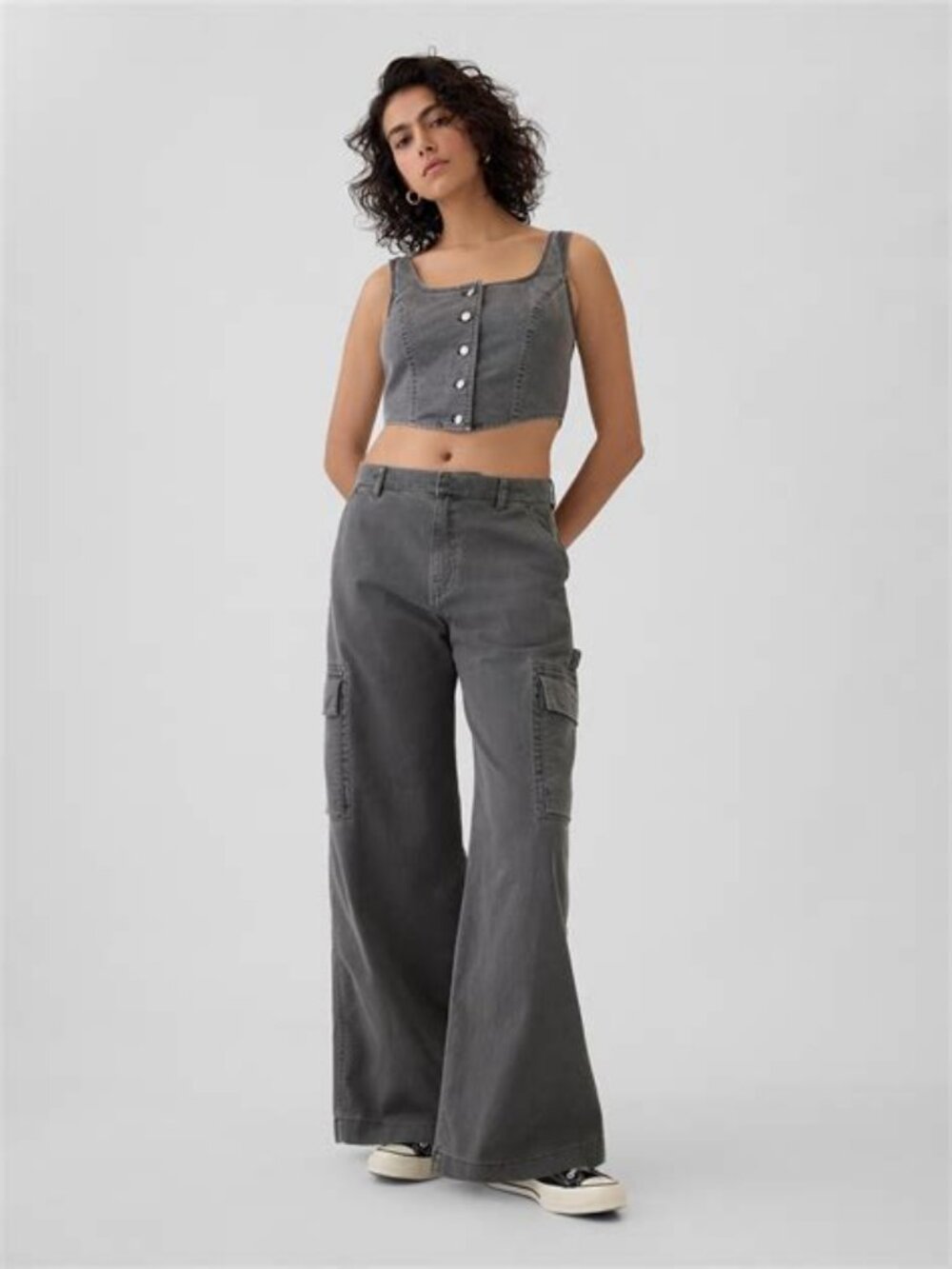 GAP Baggy Wide Leg Cargo Pants